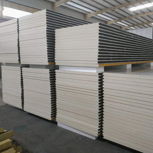 แผงผนังแซนด์วิช Pir